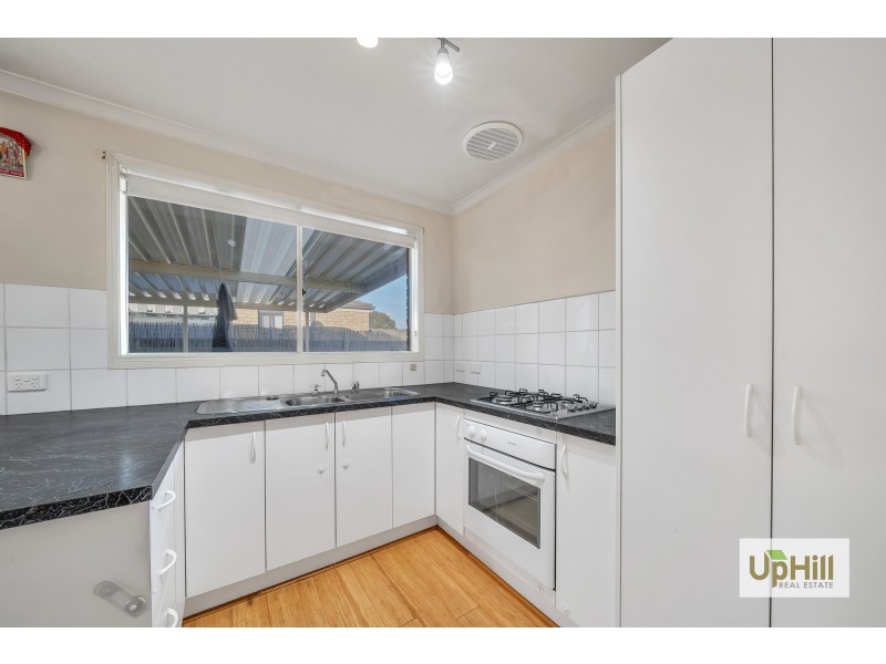 9 Tauna Place, Cranbourne West VIC 3977