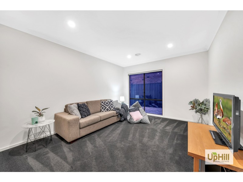 45 Castillo Avenue, Clyde North VIC 3978