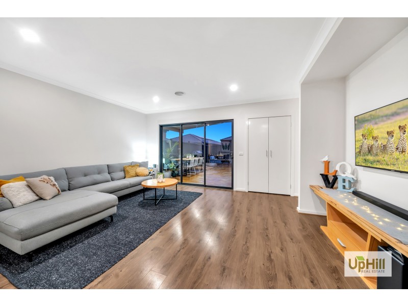 45 Castillo Avenue, Clyde North VIC 3978