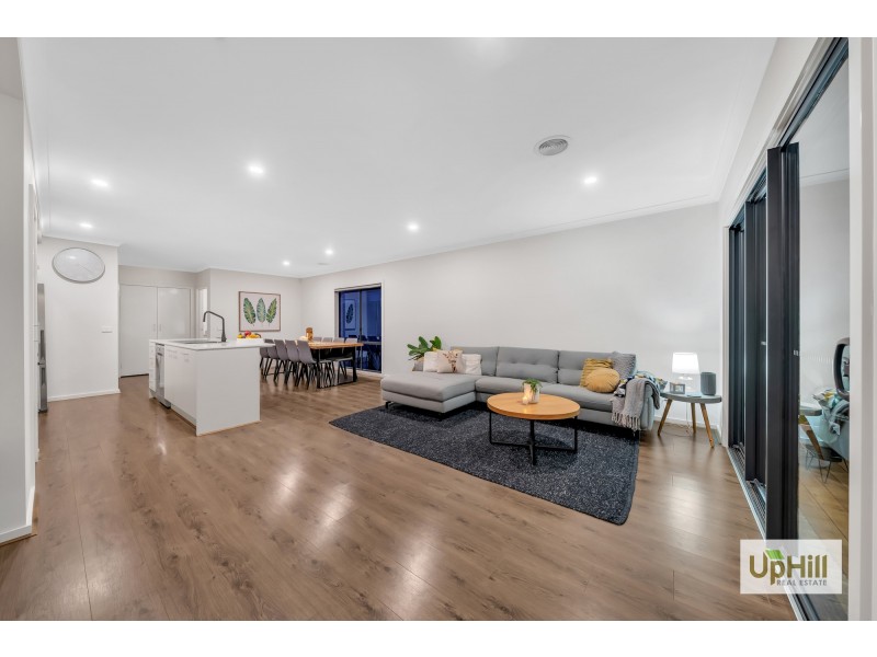 45 Castillo Avenue, Clyde North VIC 3978