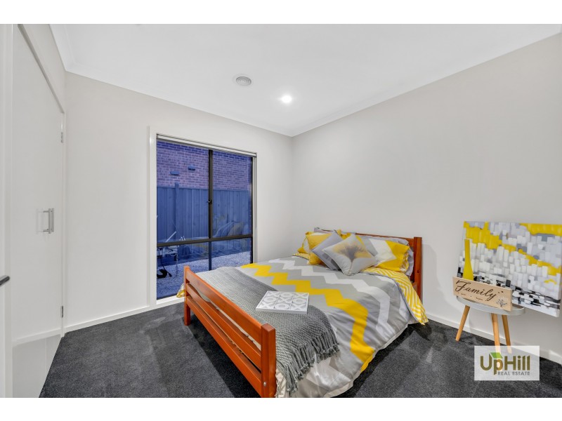 45 Castillo Avenue, Clyde North VIC 3978