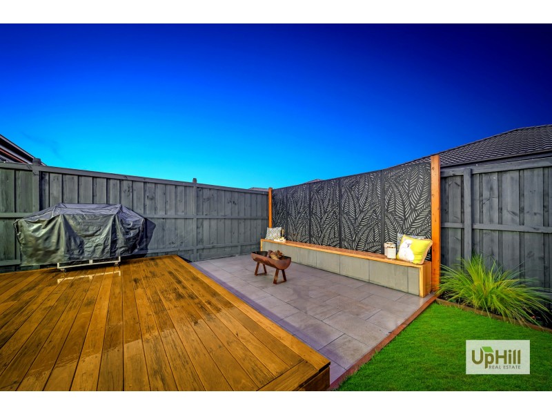 45 Castillo Avenue, Clyde North VIC 3978