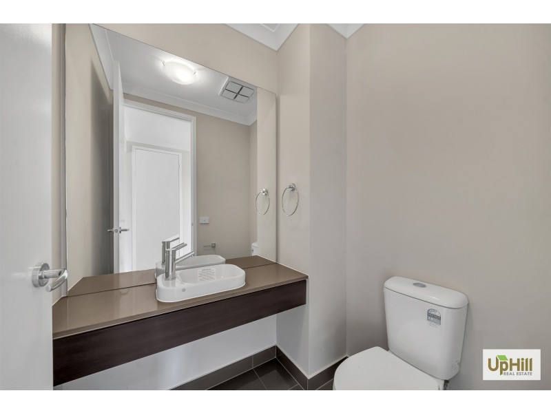 49 WINCHCOMBE WAY, Cranbourne North VIC 3977