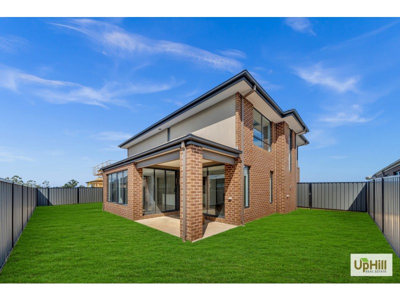49 WINCHCOMBE WAY, Cranbourne North VIC 3977