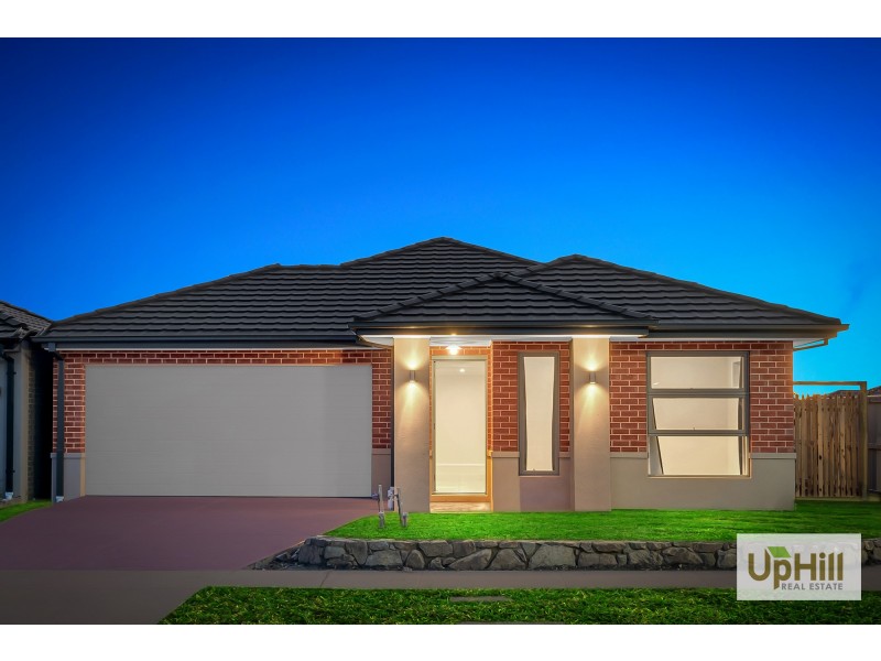 14 MYRTLEFORD AVENUE, Clyde VIC 3978