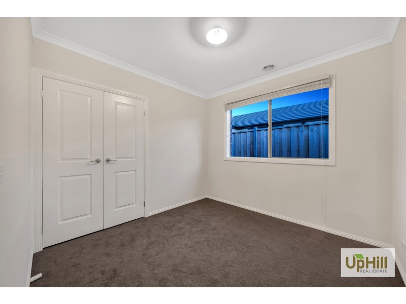 14 MYRTLEFORD AVENUE, Clyde VIC 3978