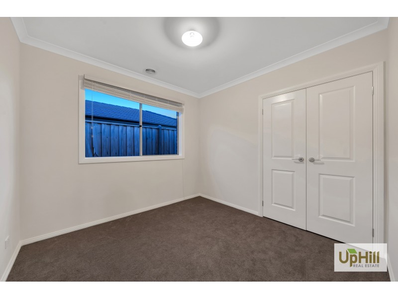 14 MYRTLEFORD AVENUE, Clyde VIC 3978