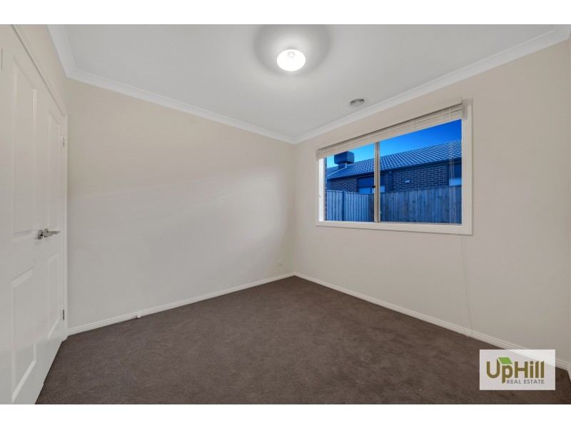 14 MYRTLEFORD AVENUE, Clyde VIC 3978