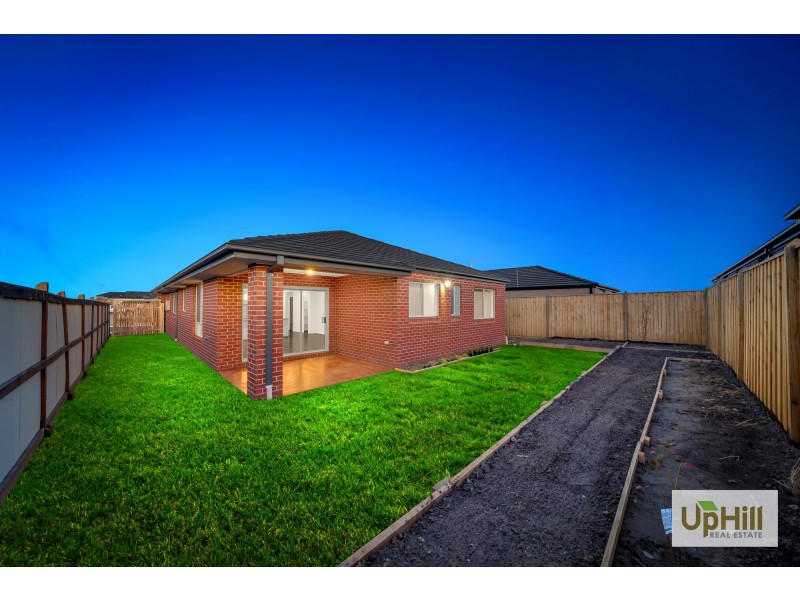 14 MYRTLEFORD AVENUE, Clyde VIC 3978