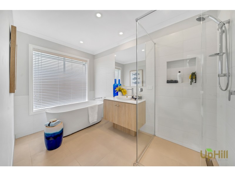 Clyde North VIC 3978