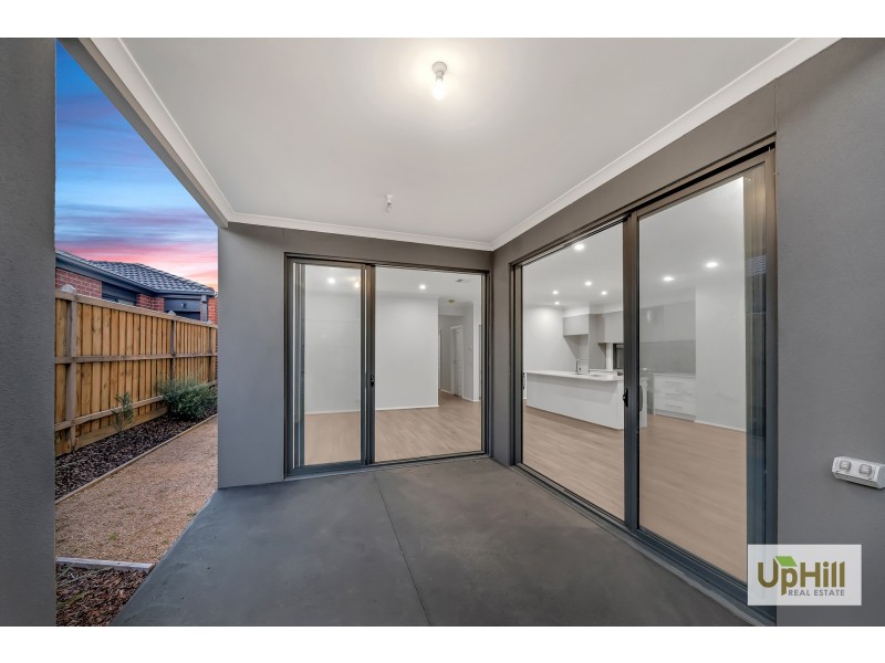 Clyde North VIC 3978