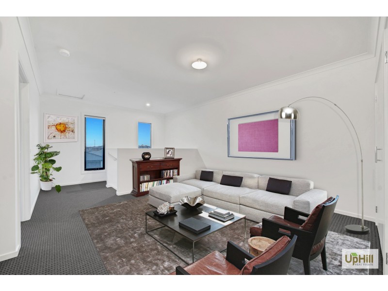 18 Bayview road, Officer VIC 3809