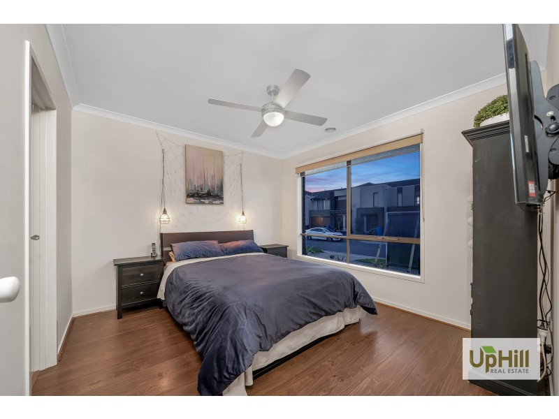 20 FLEUVE RISE, Clyde North VIC 3978