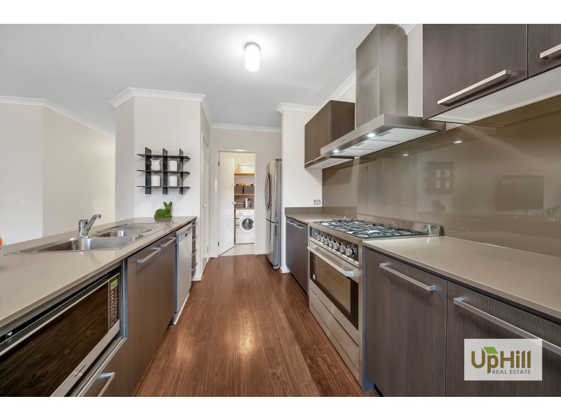 20 FLEUVE RISE, Clyde North VIC 3978