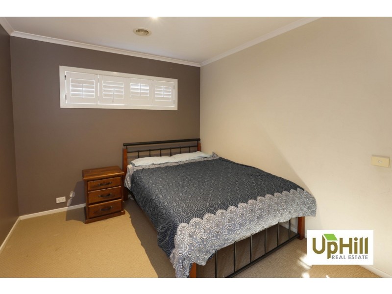 22   Fallingwater Drive, Pakenham VIC 3810