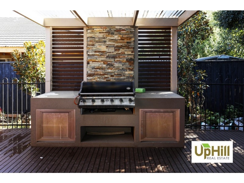 22   Fallingwater Drive, Pakenham VIC 3810