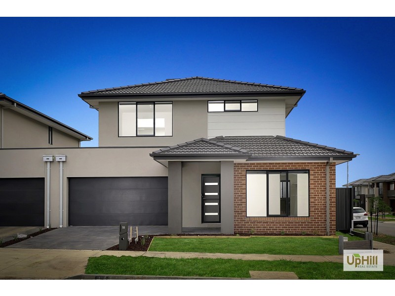 Clyde North VIC 3978