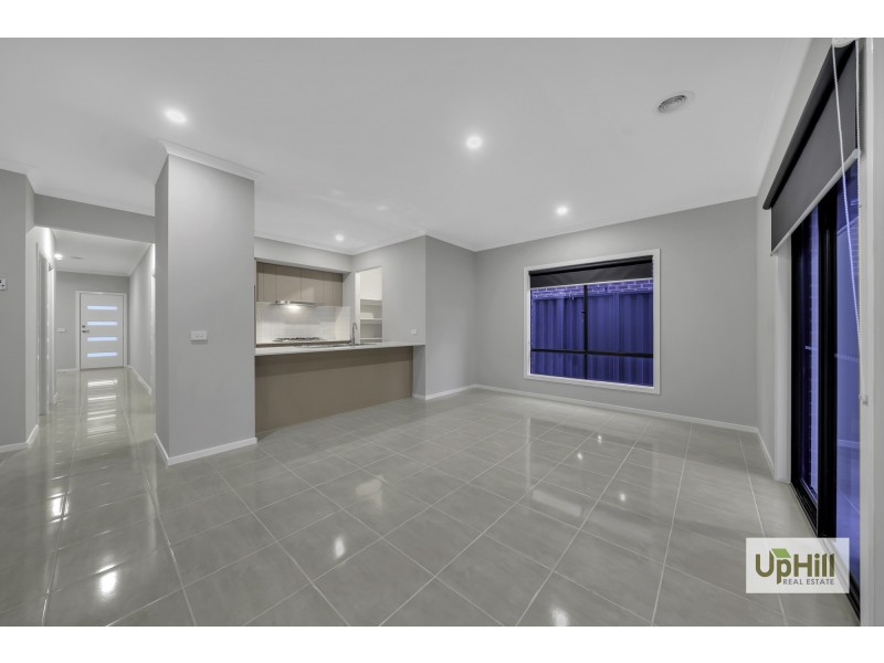 Clyde North VIC 3978