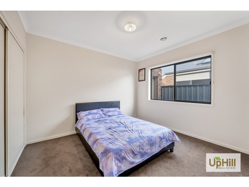 47 Burford Way, Cranbourne North VIC 3977