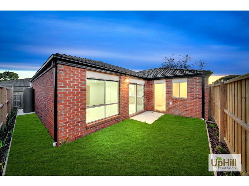 2D Henry street, Pakenham VIC 3810