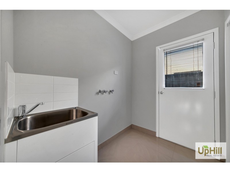 92 Glenrose Boulevard, Clyde North VIC 3978