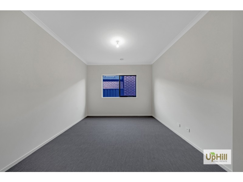 15 JUBILEE ROAD, Clyde VIC 3978