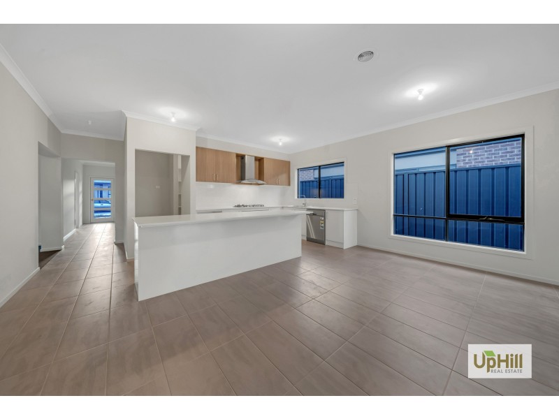 15 JUBILEE ROAD, Clyde VIC 3978