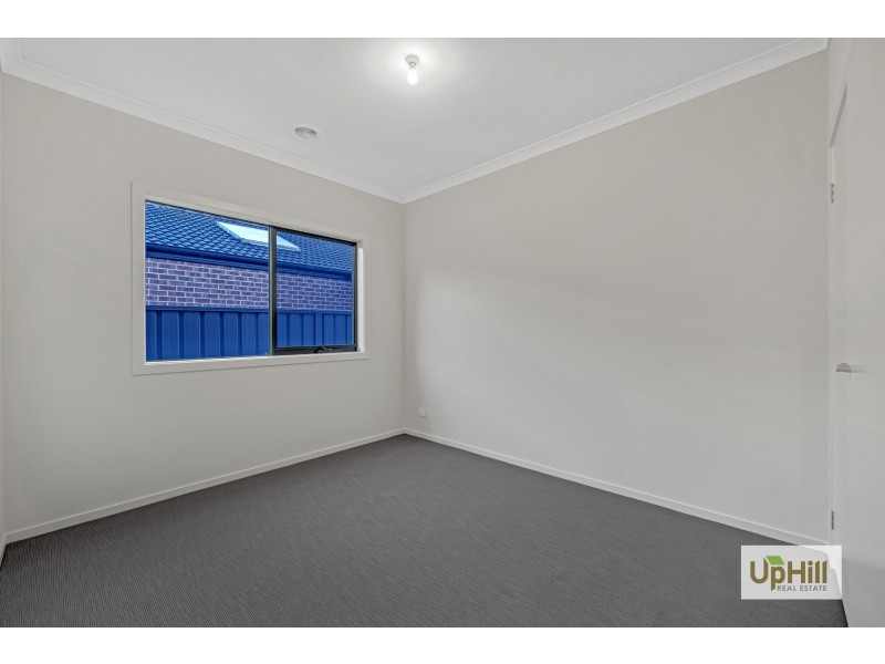 15 JUBILEE ROAD, Clyde VIC 3978