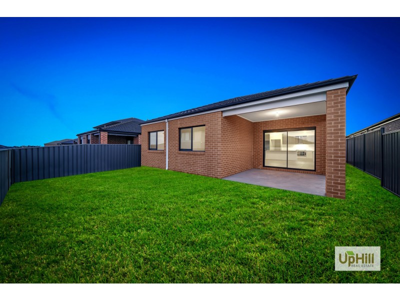 15 JUBILEE ROAD, Clyde VIC 3978