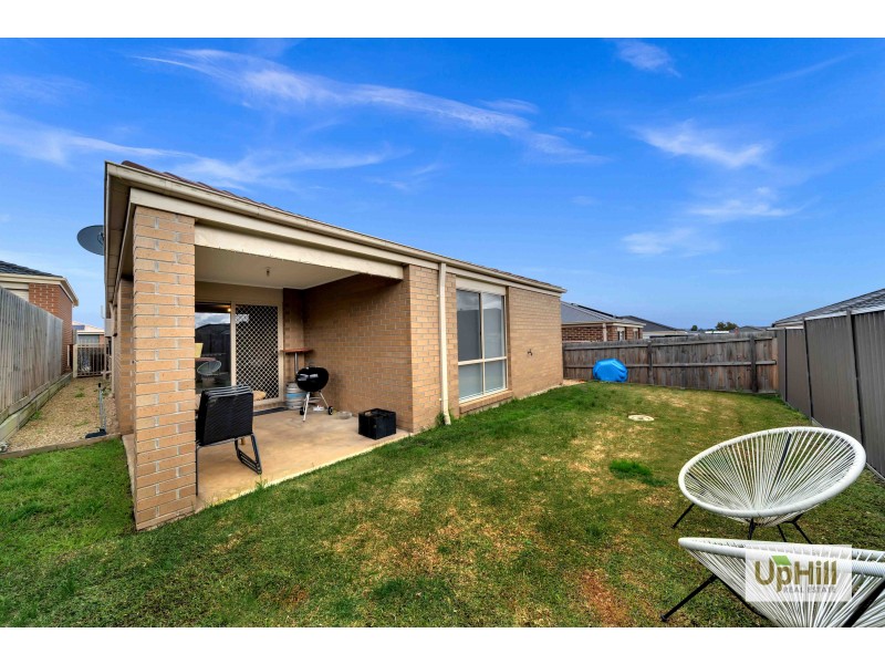58 Genevieve Circuit, Cranbourne East VIC 3977