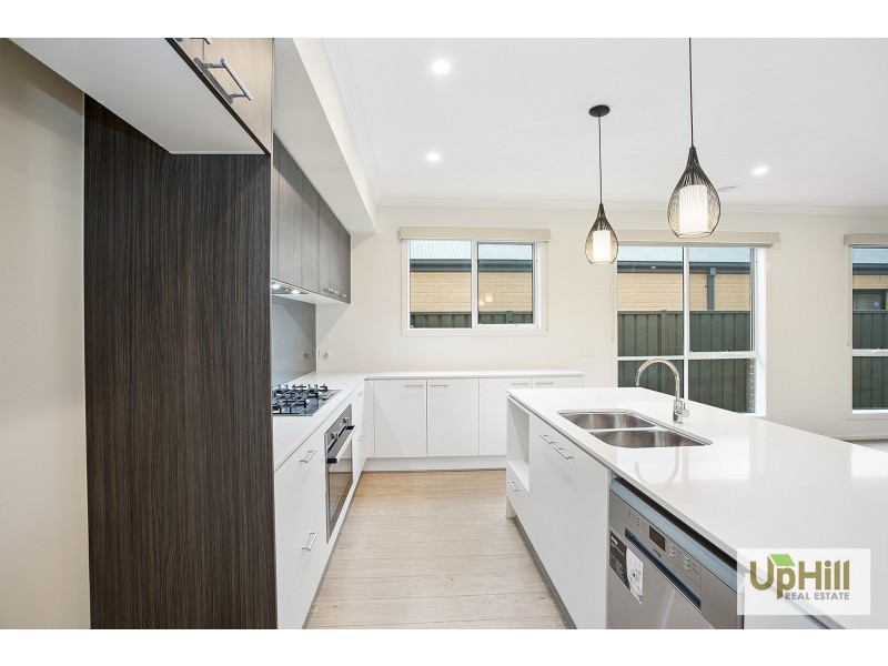 9 Wilandra Way, Clyde VIC 3978