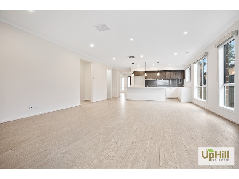 9 Wilandra Way, Clyde VIC 3978
