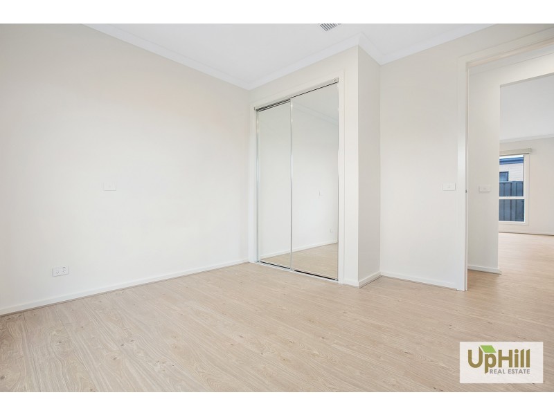 9 Wilandra Way, Clyde VIC 3978