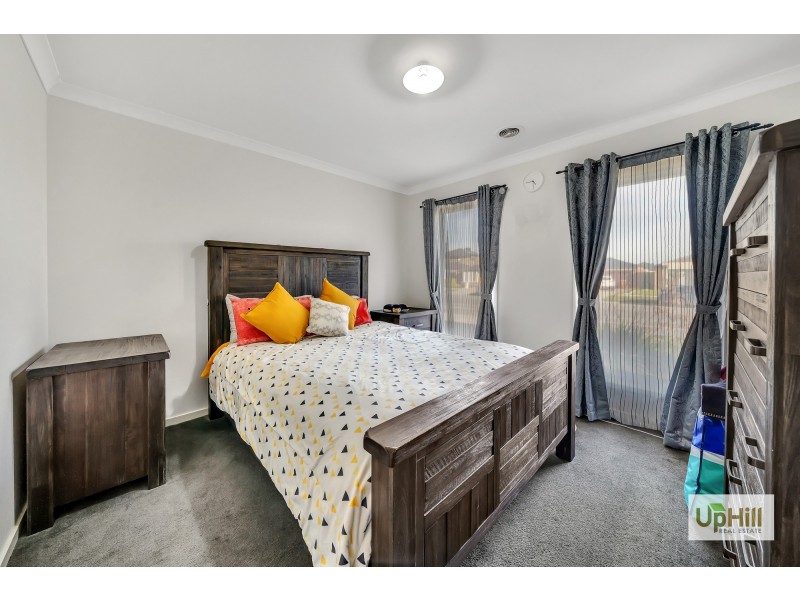 31 SKYLARK BLVD, Clyde North VIC 3978
