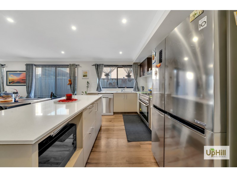 31 SKYLARK BLVD, Clyde North VIC 3978