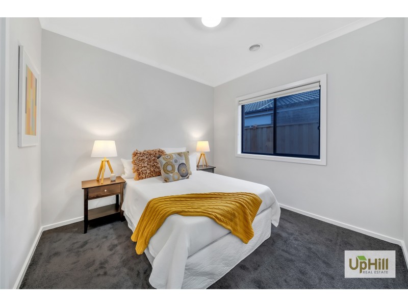 12 Lefrant Way, Cranbourne South VIC 3977