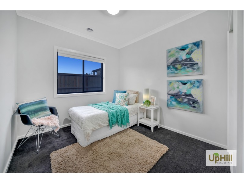 12 Lefrant Way, Cranbourne South VIC 3977