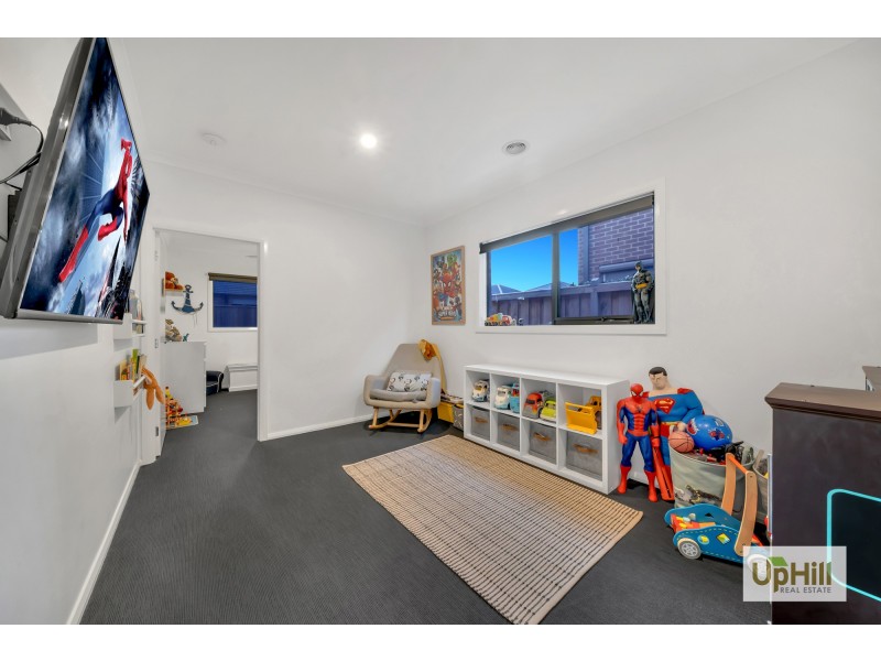 29 Littleshore Crescent, Clyde North VIC 3978