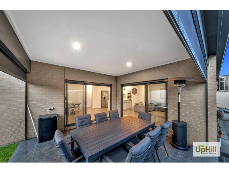 29 Littleshore Crescent, Clyde North VIC 3978