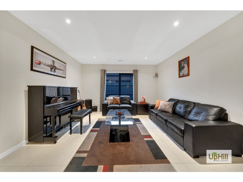 20 Avisha Way, Narre Warren VIC 3805