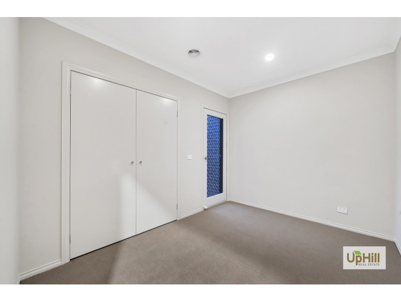 5 CANN STREET, Clyde VIC 3978