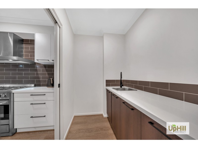 31 Castillo Avenue, Clyde North VIC 3978