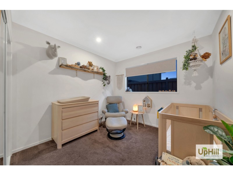 31 Castillo Avenue, Clyde North VIC 3978