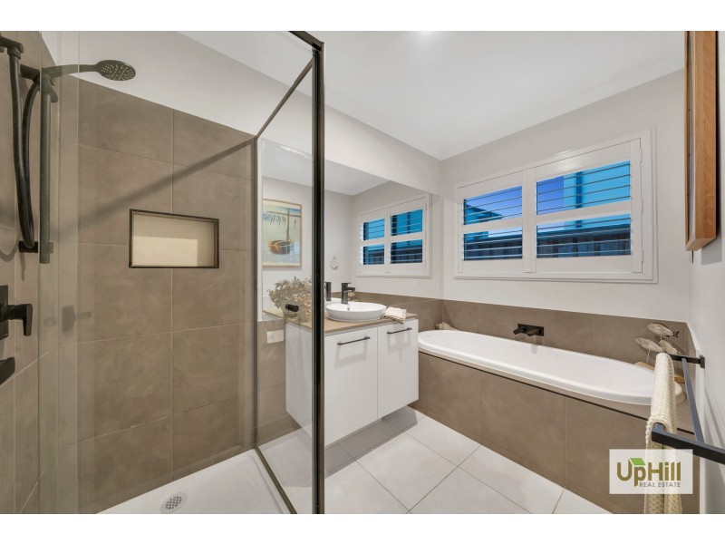 31 Castillo Avenue, Clyde North VIC 3978