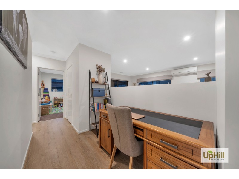 31 Castillo Avenue, Clyde North VIC 3978