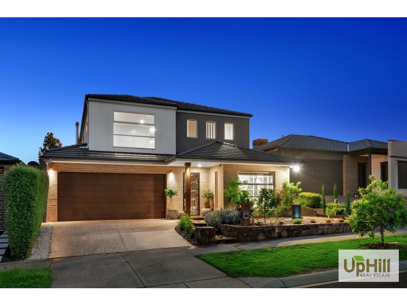 25 Ellaroo Circuit, Clyde North VIC 3978