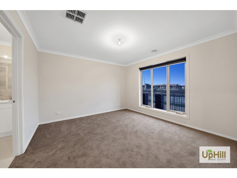 16 Titan lodge walk, Pakenham VIC 3810