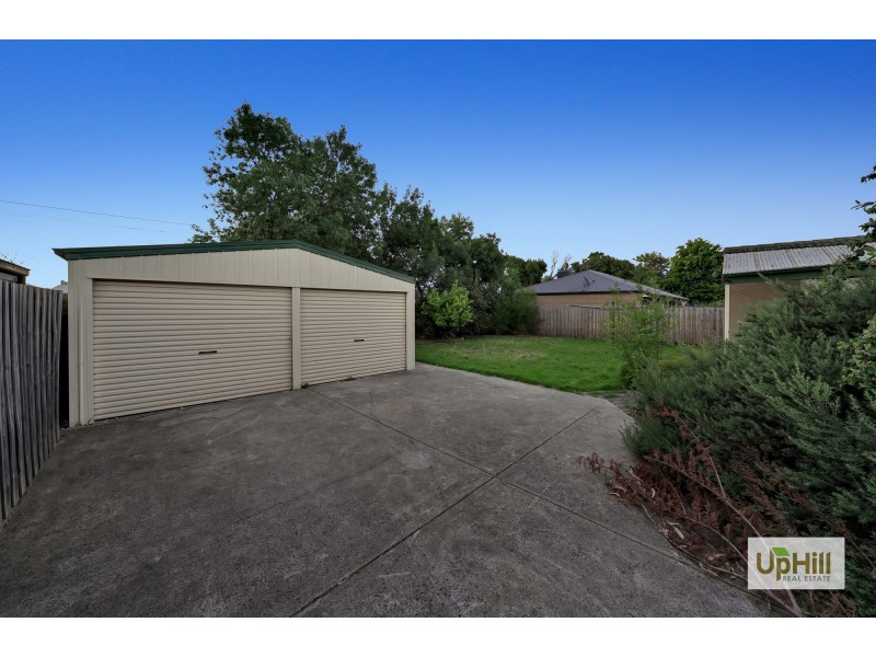 11 Ambleside Crescent, Berwick VIC 3806