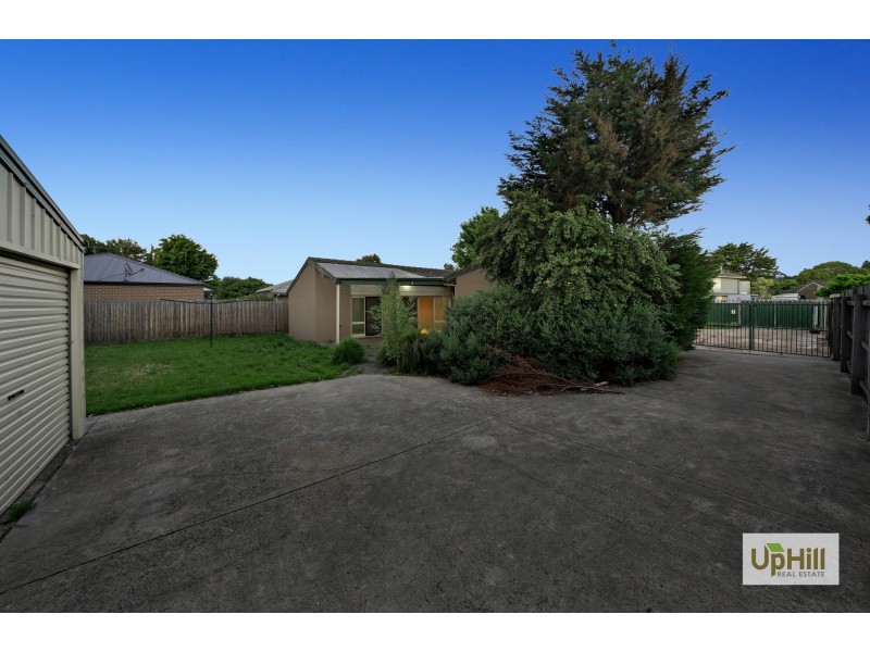 11 Ambleside Crescent, Berwick VIC 3806