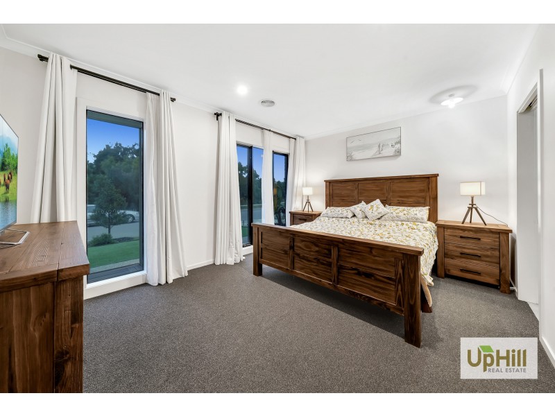 4 Poe Circuit, Officer VIC 3809